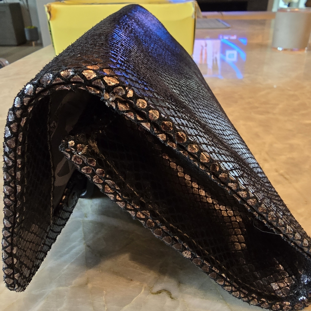 Michael Kors Black/Silver Snake Pattern Clutch - Picture 7 of 16